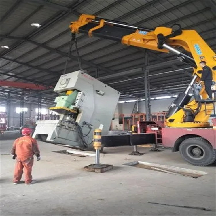 镇江丹徒80吨折臂吊车出租附近电话